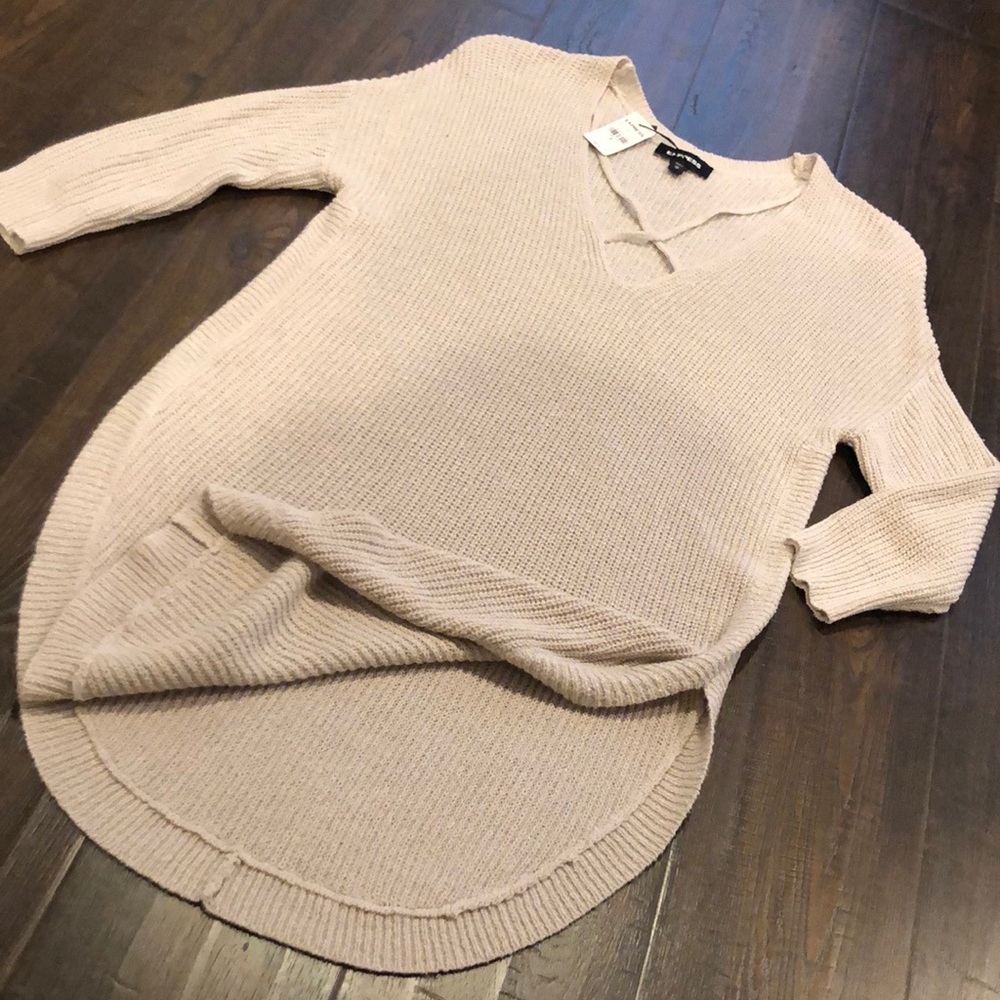 Beige express sweater- brand new